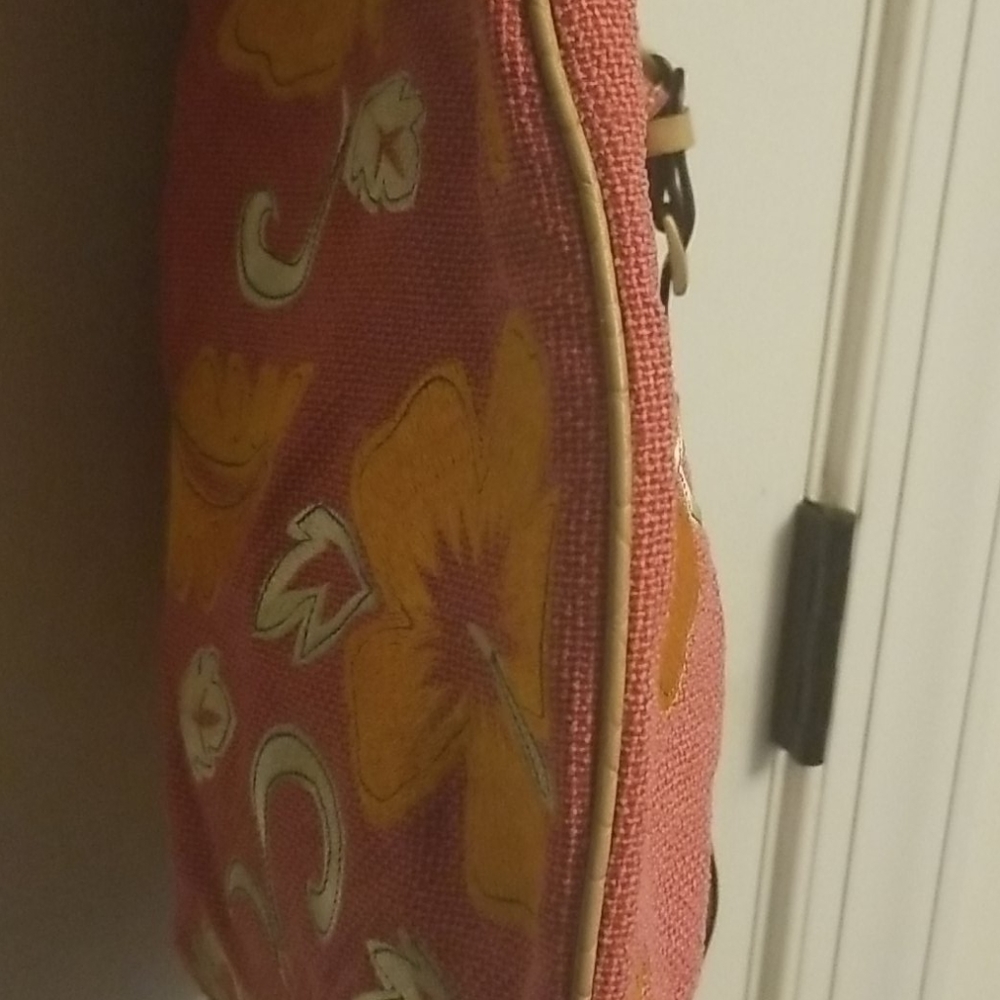 Purse - Picture 6 of 9